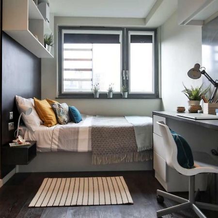 Hashtag South Bank Campus Accommodation Лондон Экстерьер фото